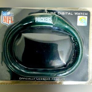 NIP Green Packers Tube Digital Watch